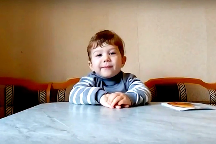 В Новороссийске малыш в полтора года начал говорить на двух языках