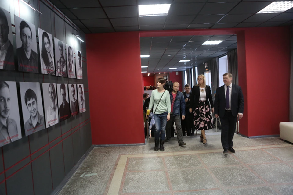 Мэр Анатолий Локоть стал одним из первых гостей. Фото: пресс-центр мэрии Новосибирска