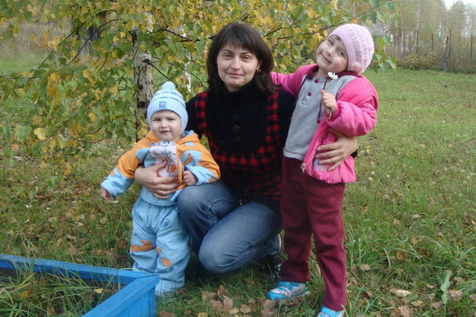 У Ирины и Дмитрия Терещенко двое детей: Матвей и Лиза. Теперь они вместе с отцом живут в Венгерово.