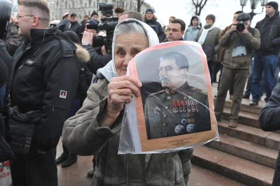 В Ингушетии хотят запретить показывать портреты Сталина на публичных мероприятиях