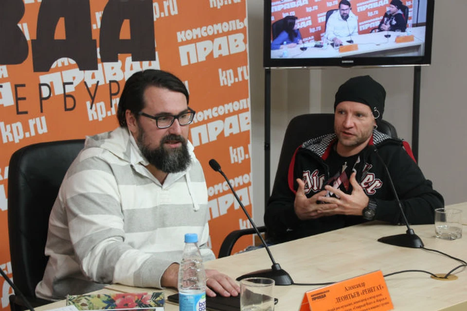 Музыканты Яков Цвиркунов и Александр Леонтьев.