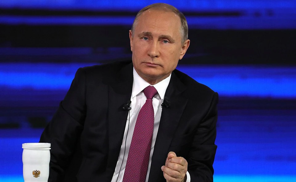 Владимир Путин отвечает на вопросы россиян на прямой линии. Фото: kremlin.ru
