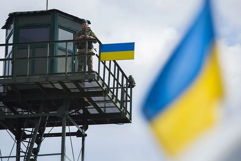По словам главы погранслужбы Украины, задержанные рассказали, что якобы выполняли роль учебных нарушителей границы во время учений, но сбились с маршрута.