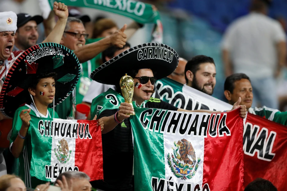 Фанаты сборной Мексики.