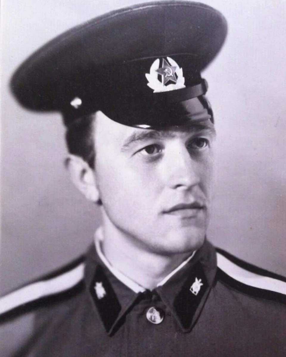 Валерий Радаев времен службы в армии.