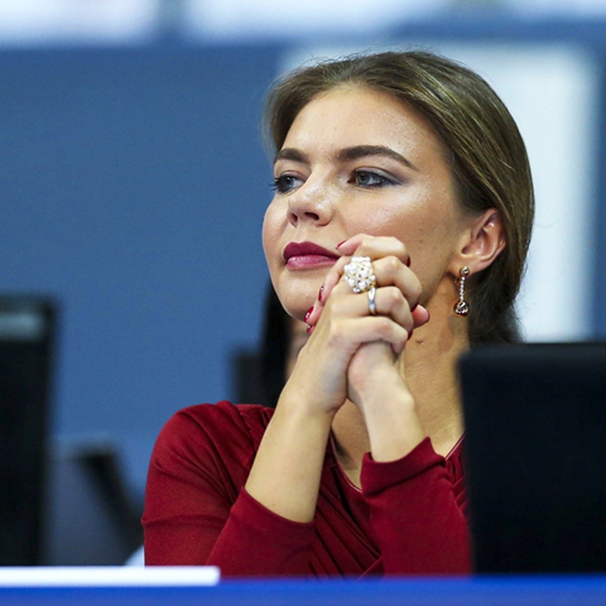 Алина кабаева с обручальным кольцом фото