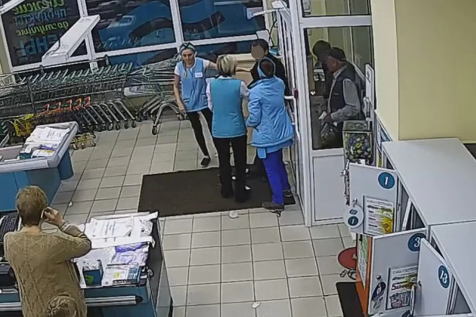 В Ангарске три работницы супермаркета скрутили грабителя. Фото: ГУ МВД России по Иркутской области.