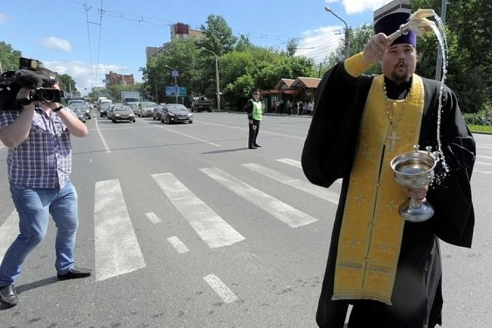 В Прикамье уже не первый раз освящают опасные дороги.