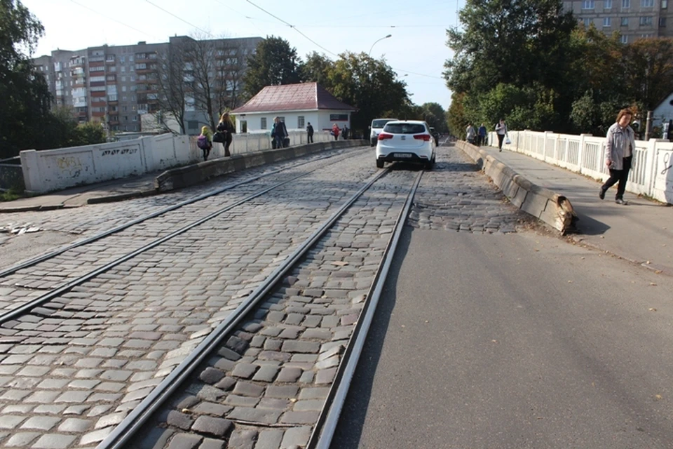 Мост на улице Киевской устарел и морально, и физически.