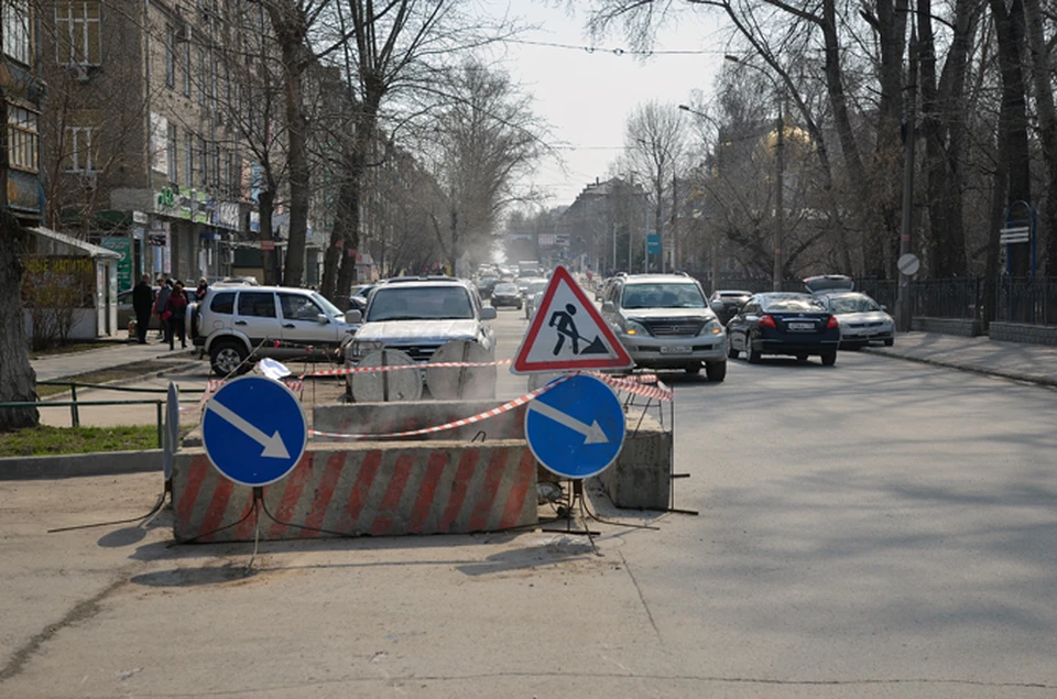 В Новосибирске ведутся аварийные работы по восстановлению теплотрасс.