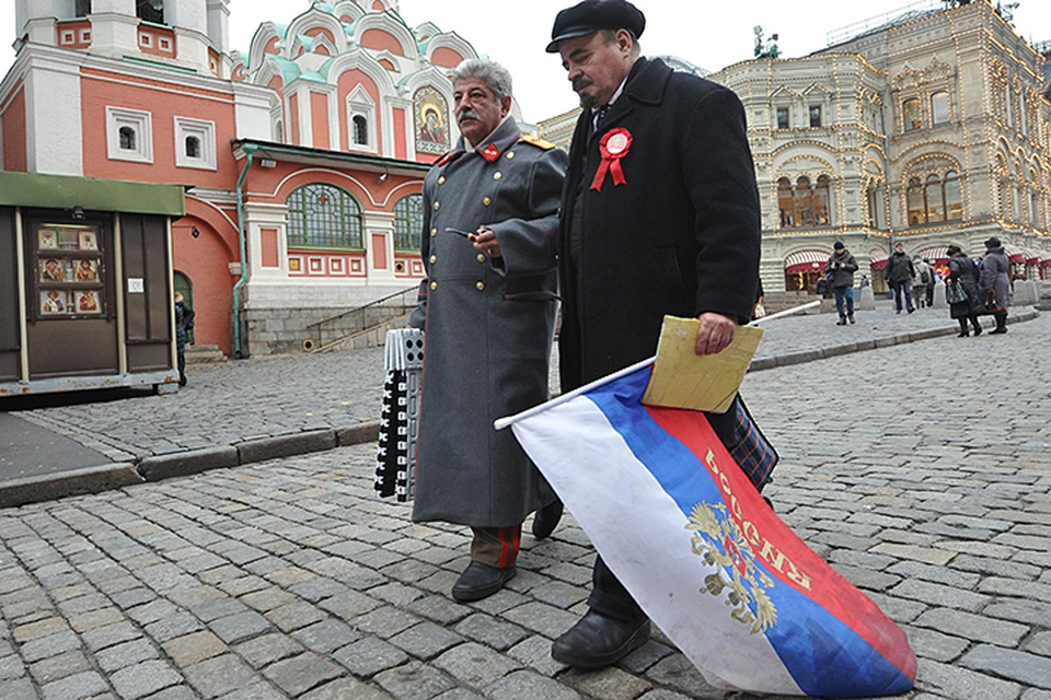 Москвичей и гостей столицы интересует все что относится к революционной тематике