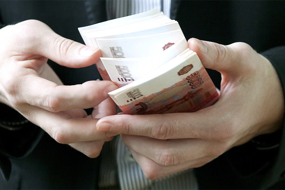 Средняя зарплата москвича, согласно Мосгорстату, выросла за год аж на 8,5% и составила 91 815 рублей.