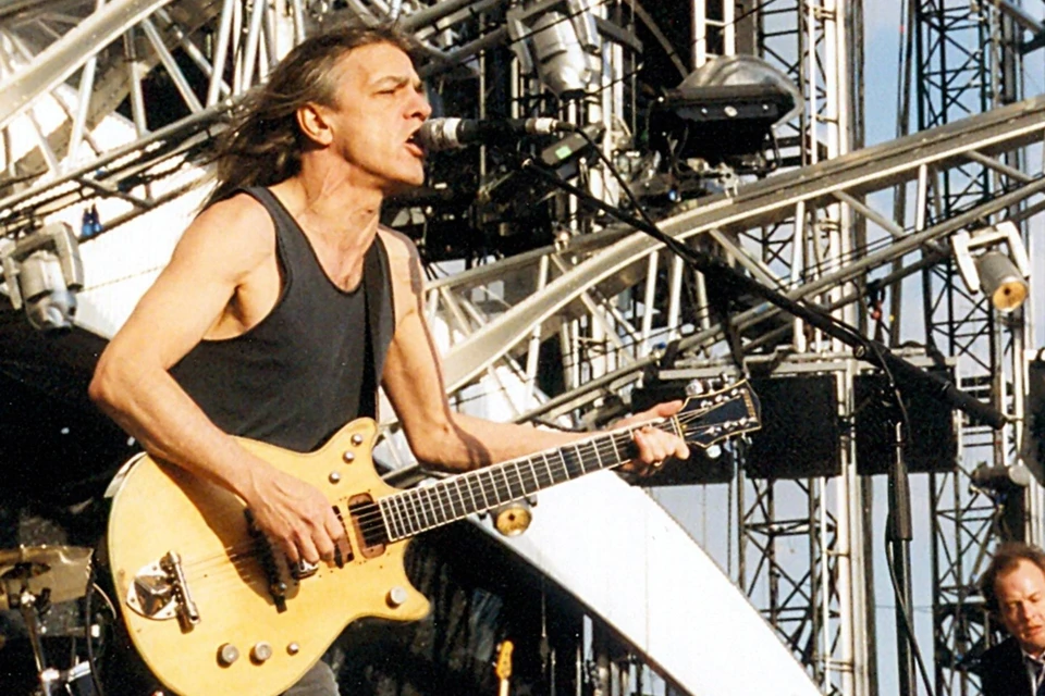 Ритм-гитарист и автор песен AC/DC Малькольм Янг. Imago/TASS
