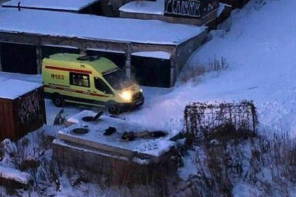 В Хабаровске устанавливают личность женщины, найденной мертвой возле общежития вуза