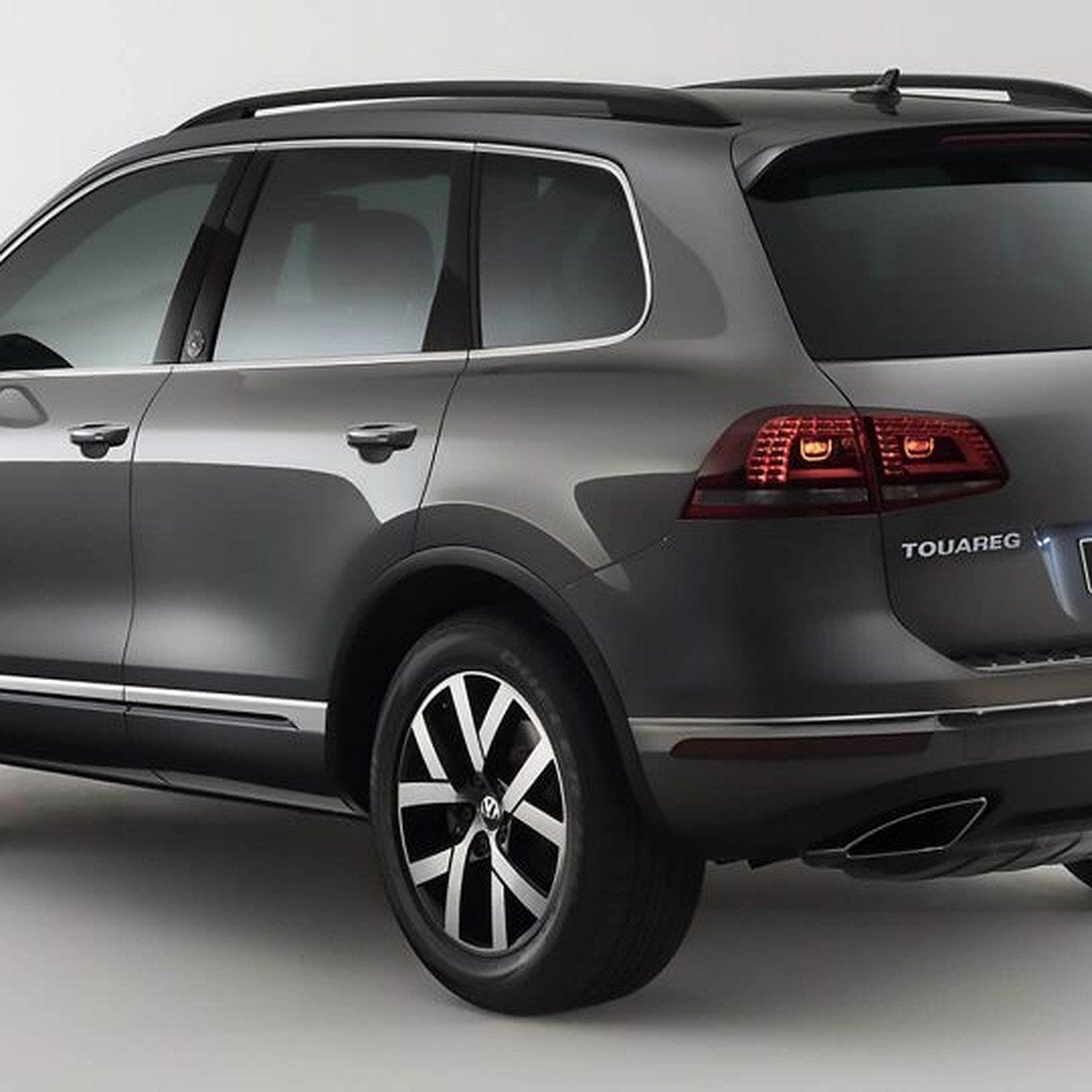 Volkswagen Touareg Wollfsburg Edition – обновленная версия популярного  автомобиля - KP.RU