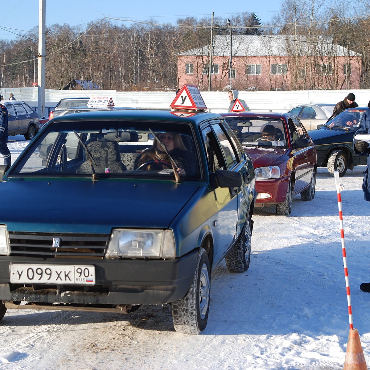 В каких автошколах Рязани готовят лучших теоретиков, а в каких – практиков?  - KP.RU