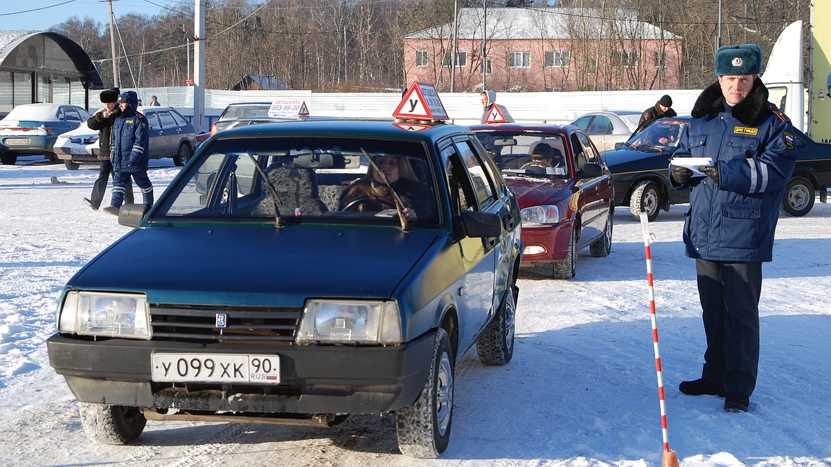 В каких автошколах Рязани готовят лучших теоретиков, а в каких – практиков?  - KP.RU