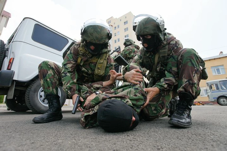 В этом году сотрудники УФСБ по Ставрополью задержали порядка 800 преступников.