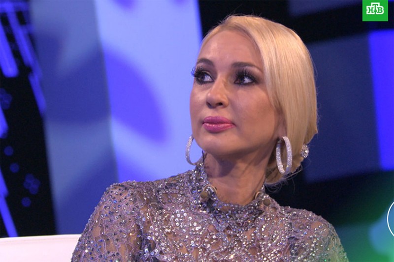 Үйде алғаш рет жыныстық қатынас Қыз зәр шығарып, сәуегейлейді