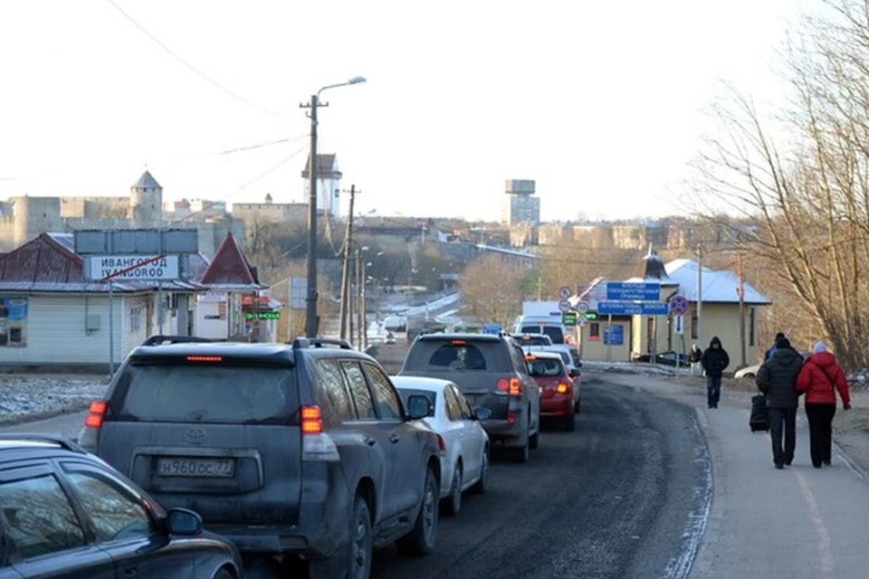 Ивангород граница с эстонией фото