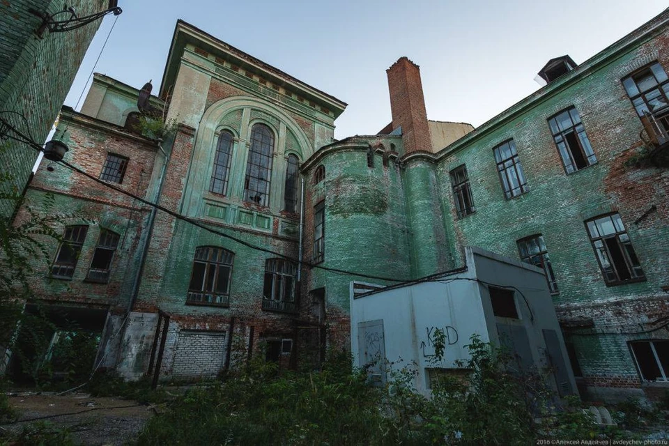 Судьба реального училища сейчас в подвешенном состоянии. Фото: Алексей Авдейчев