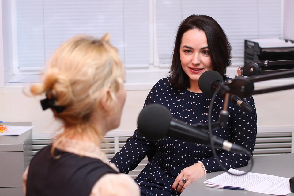 Марина Мирлачева в студии радио "Комсомольская правда - Ижевск"