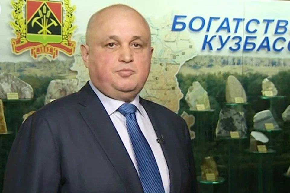 Врио губернатора Кемеровской области Сергей Цивилев пообещал наказать виновных трагедии в "Зимней вишне" Фото: АКО