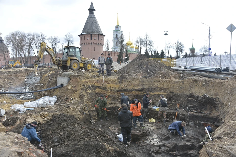 Найдено в туле. Казань Кремль раскопки. Раскопки в Казанском Кремле. Археологические раскопки в Казани. Археологические раскопки в Туле.