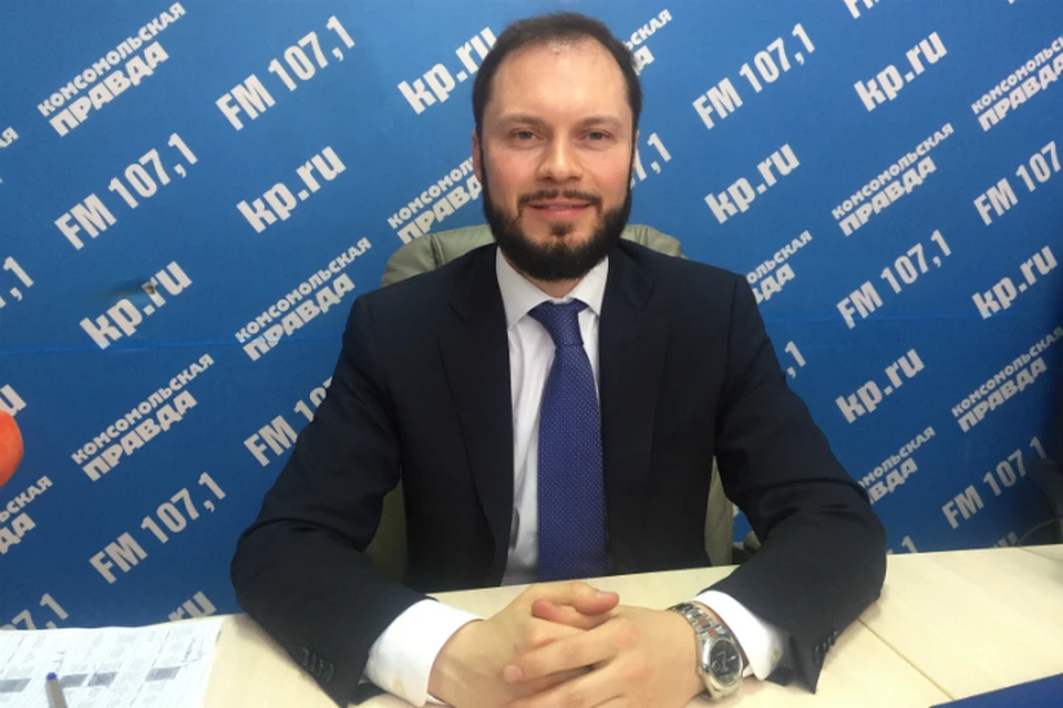 107/1 FM