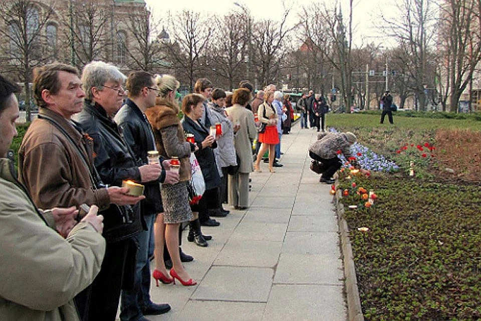 26 апреля в Эстонии вспоминают трагические события "Бронзовой ночи". Фото: с сайта baltija.eu