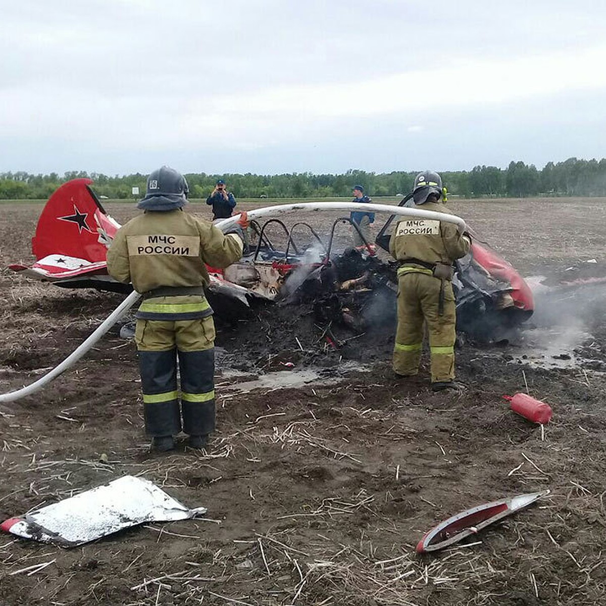 Два человека погибли при крушении Як-52 на Алтае - KP.RU