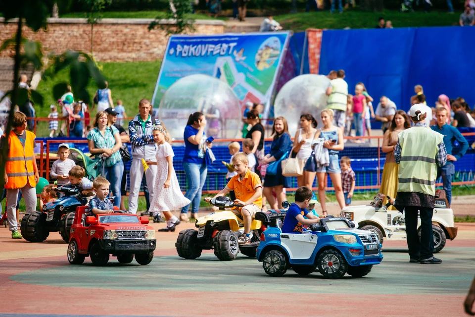 В Пскове много мест, где можно отдохнуть с детьми на свежем воздухе.