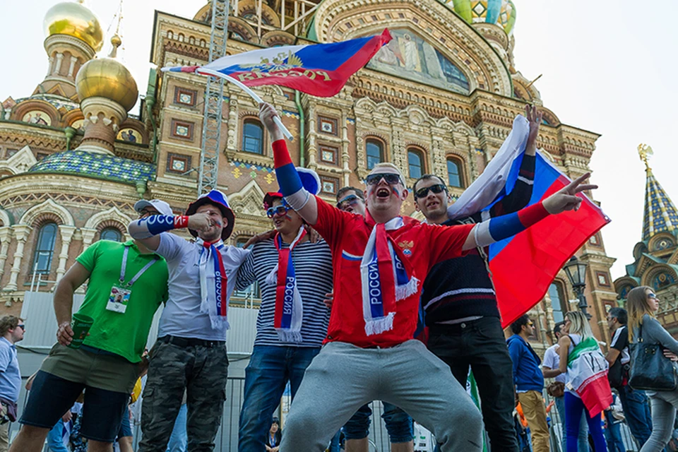 Самые яркие моменты прошедшей в Петербурге части мундиаля.