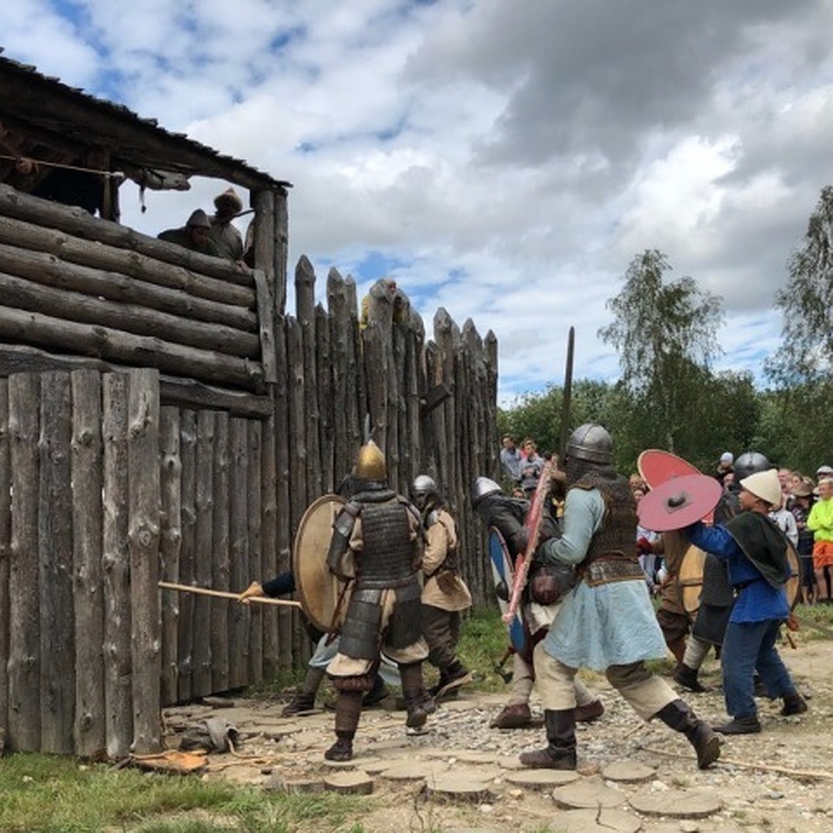 Викинги идут! Под Калининградом прошел фестиваль исторической реконструкции  «Кауп» - KP.RU