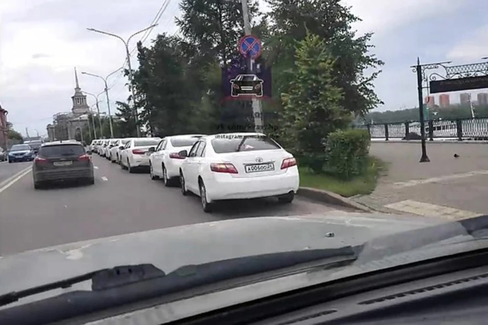 Десять водителей красноярской мэрии разом оштрафовали на 1,5 тысячи рублей. Фото: "ЧП-Красноярск"