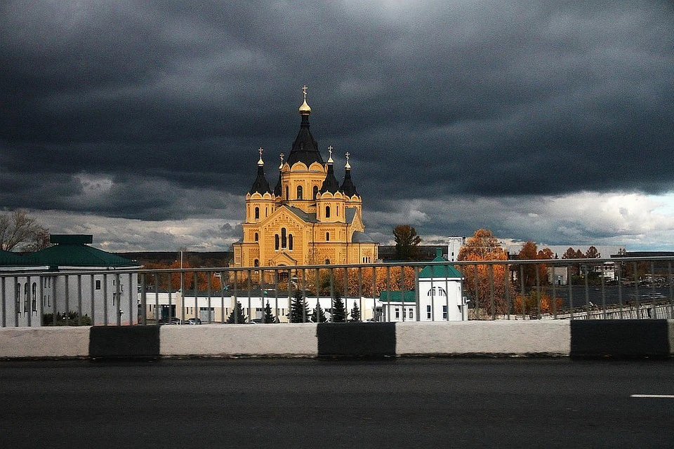 Новгород дожди. Пасмурный Нижний Новгород. Пасмурный Великий Новгород. Пасмурная погода Нижний Новгород. Нижний Новгород погода фото.