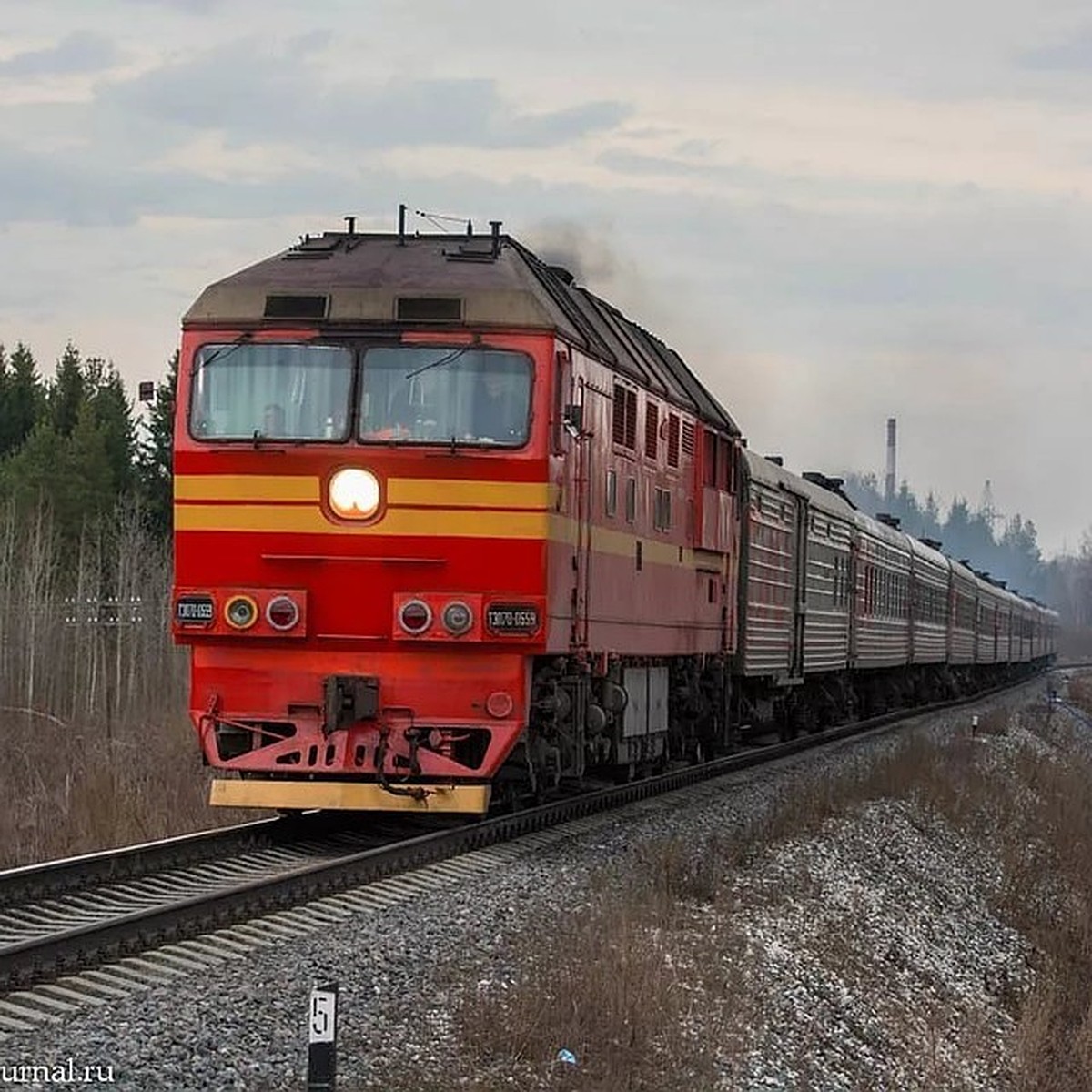 Поезд Воркута – Лабытнанги назвали самым медленным в России - KP.RU