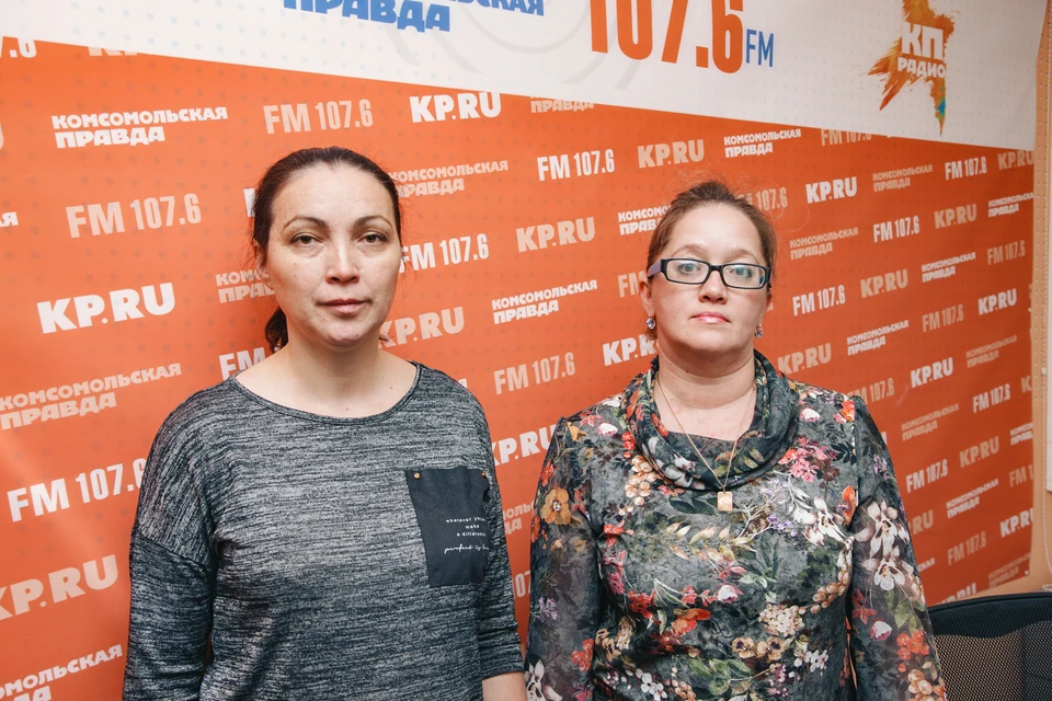Марина Жерновенкова и Эльмира Нургалиева, жительницы дома 261 по ул.Удмуртской