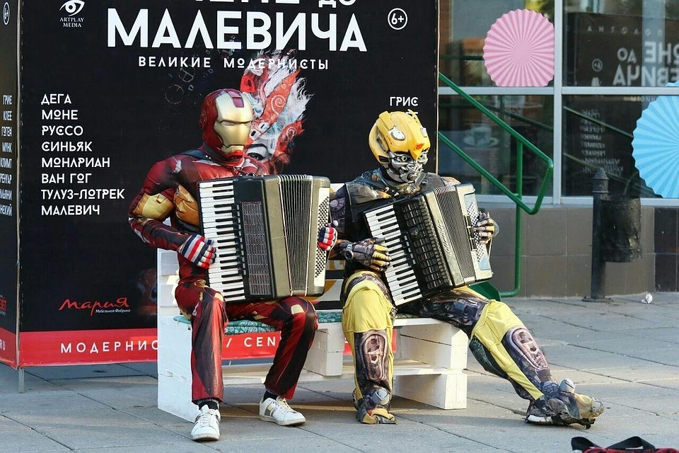 Играющие супергерои появляются не только в Волгограде, но и Саратове, Краснодаре, Ростове, Сочи.