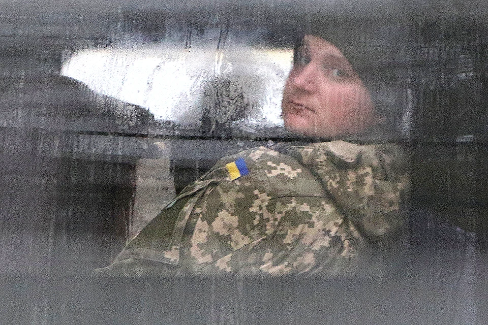 Евросоюз вновь потребовал от России освободить задержанных украинских моряков.