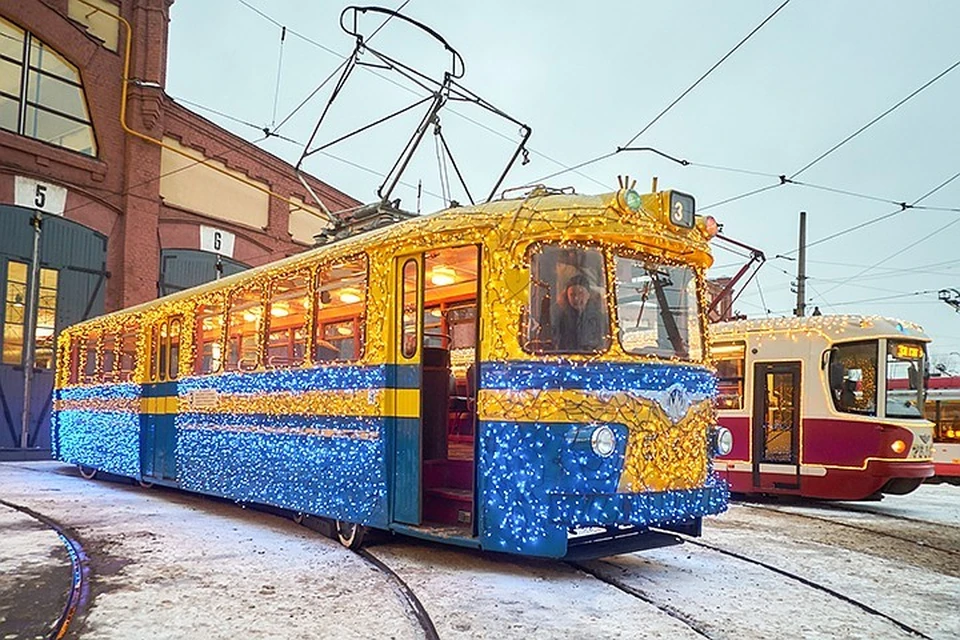 Такие волшебные трамваи будут курсировать по одному из самых красивых маршрутов Петербурга – по Петроградской стороне через Троицкий мост