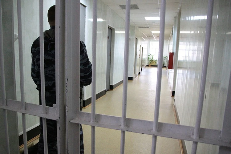 Пьяная оргия в полицейском участке: изнасилованная иркутянка оказалась сотрудницей федерального ведомства
