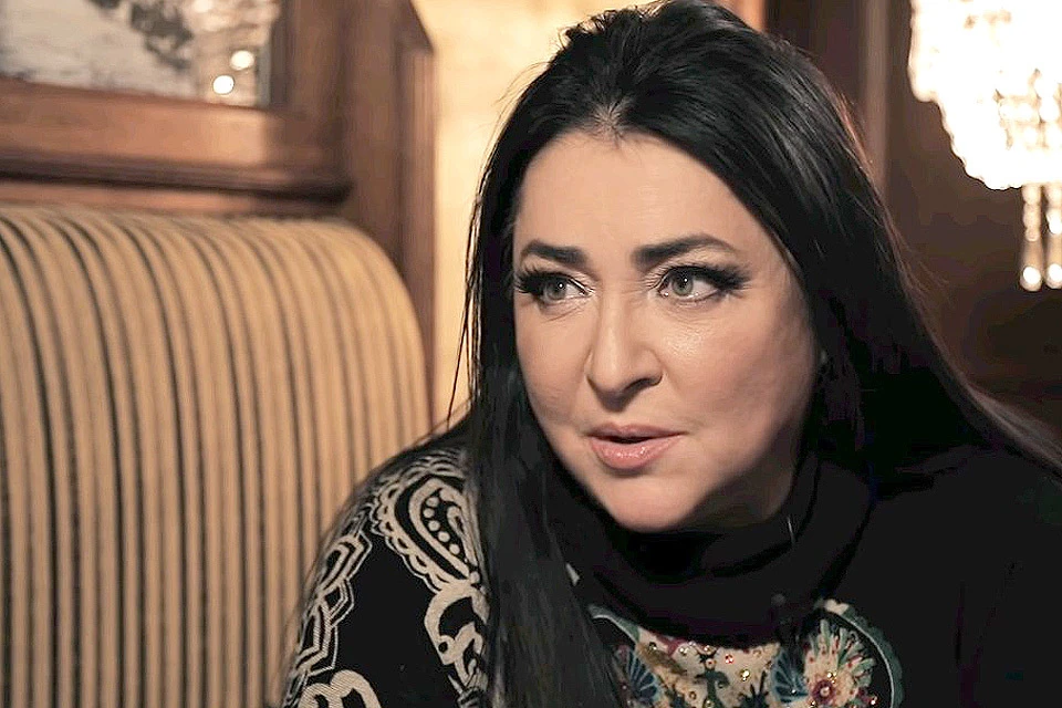 Лолита Милявская во время интервью «Крючок TV».
