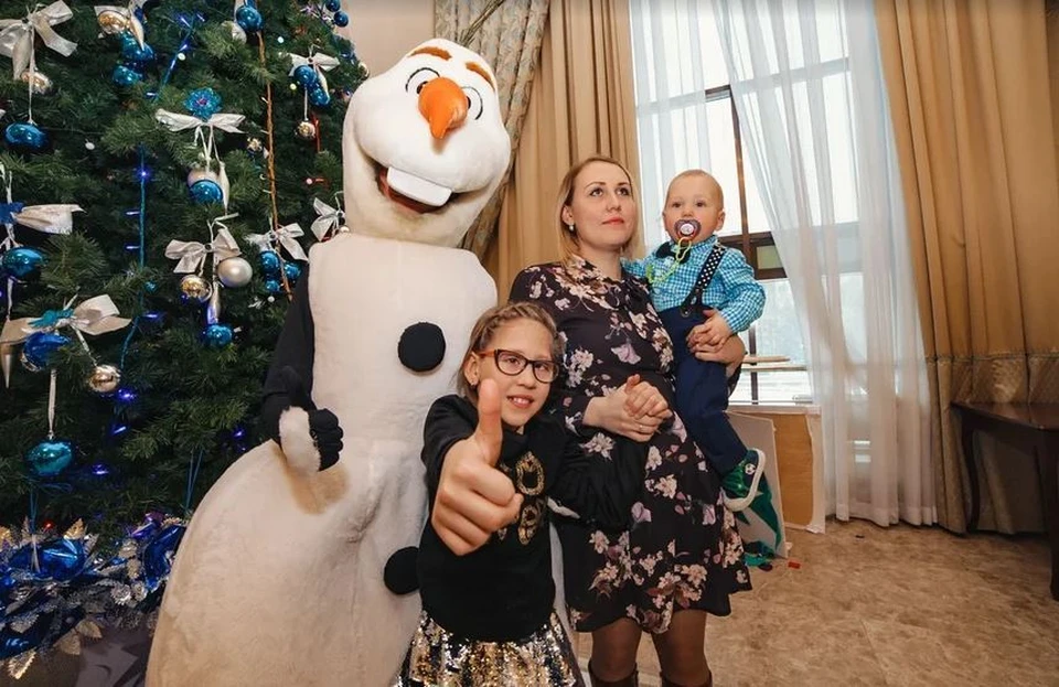 «Кроме нас их никто не позовет на праздник»: Каждый год в Ижевске проходят новогодние утренники для особенных детей