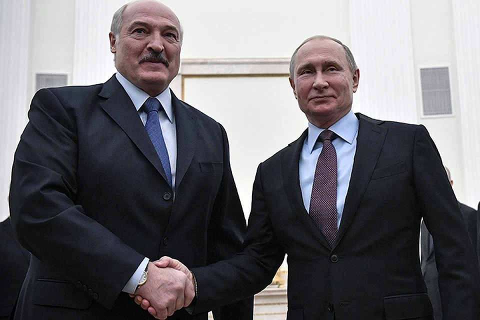 Украинские радикалы предложили "защитить" Белоруссию, если Лукашенко разорвет дружески-союзнические отношения между Москвой и Минском.