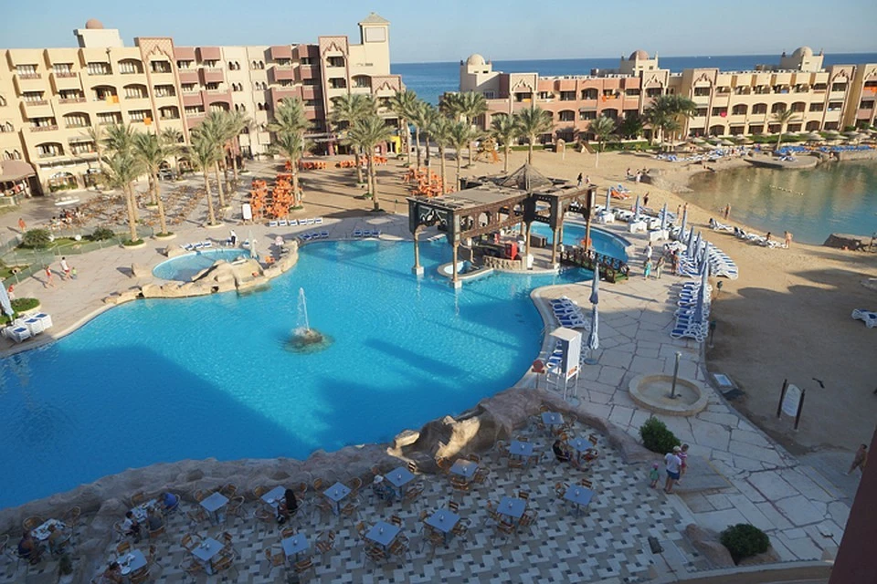 Club Med Palmiye – яркий представитель отелей европейского уровня с фокусом на развлечения, активность, спорт для всех, лучшее питание и качественное «не ленивое» время на пляжах.