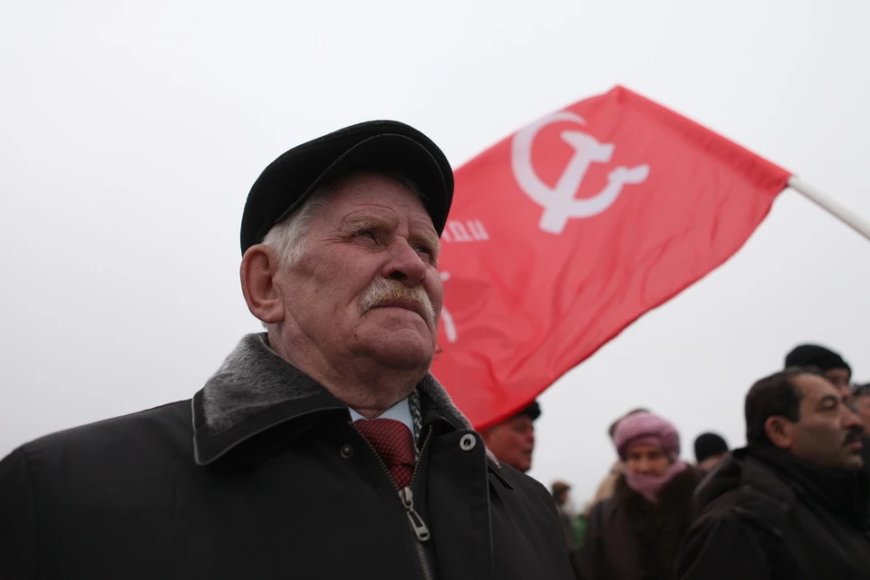 Вопрос о строительстве "Титан-Полимера" стал благодатной темой для хайпа со стороны псковских коммунистов.