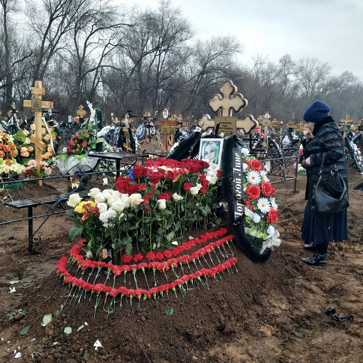 Она точно влипла в неприятности с деньгами»: в Самаре простились с Линой  Сторожевой, погибшей при загадочных обстоятельствах - KP.RU