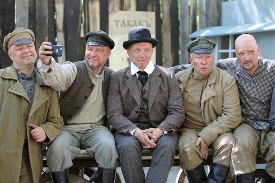 Сериал снимали в Ярославле, поскольку в Ростове на Дону не осталось локаций без свидетельства 21 века