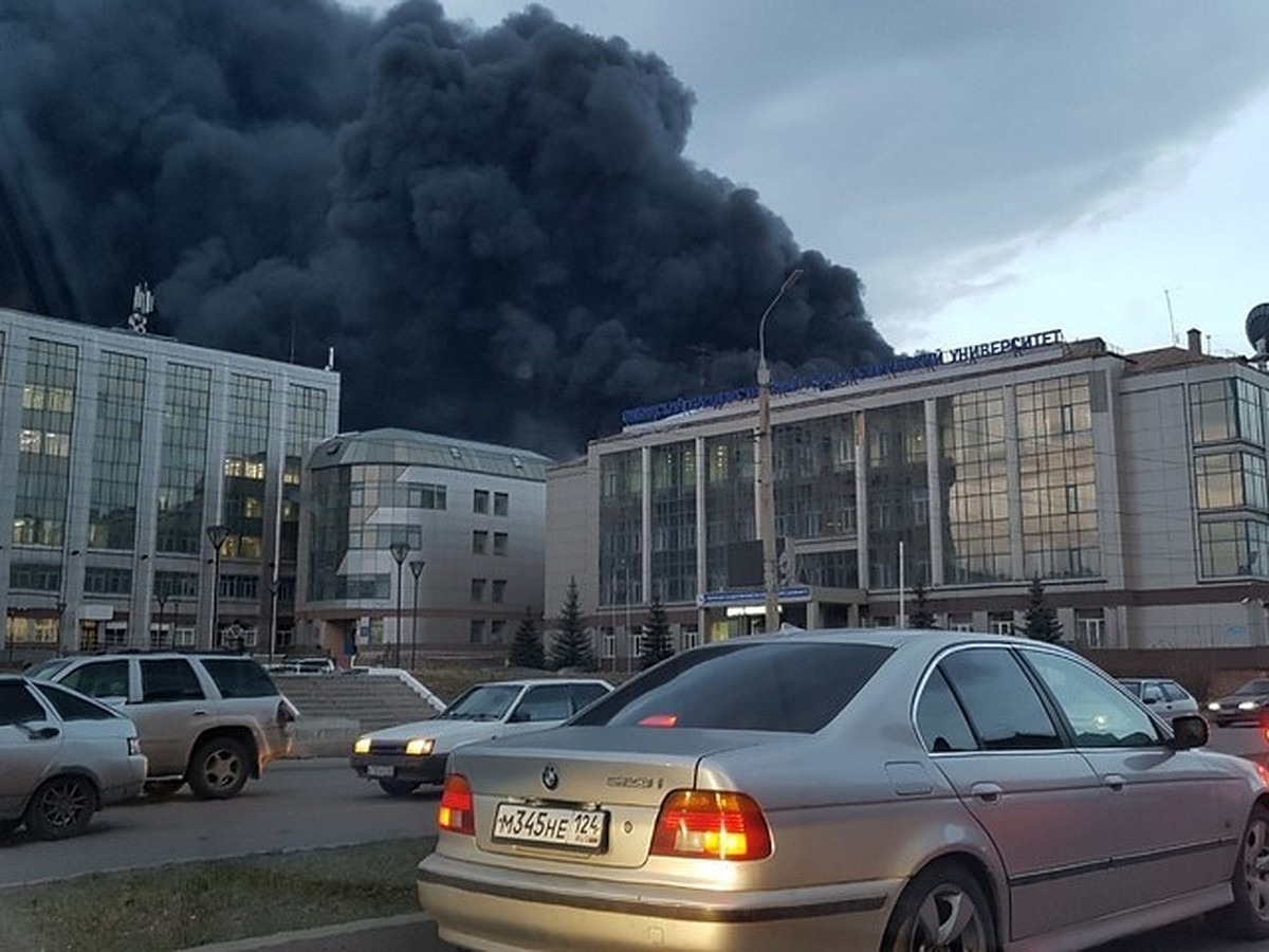 Появилось видео первых минут пожара на красноярском оборонном заводе « Красмаш» - KP.RU